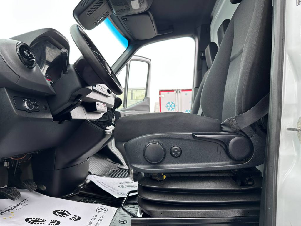 Mercedes-Benz Sprinter 2021