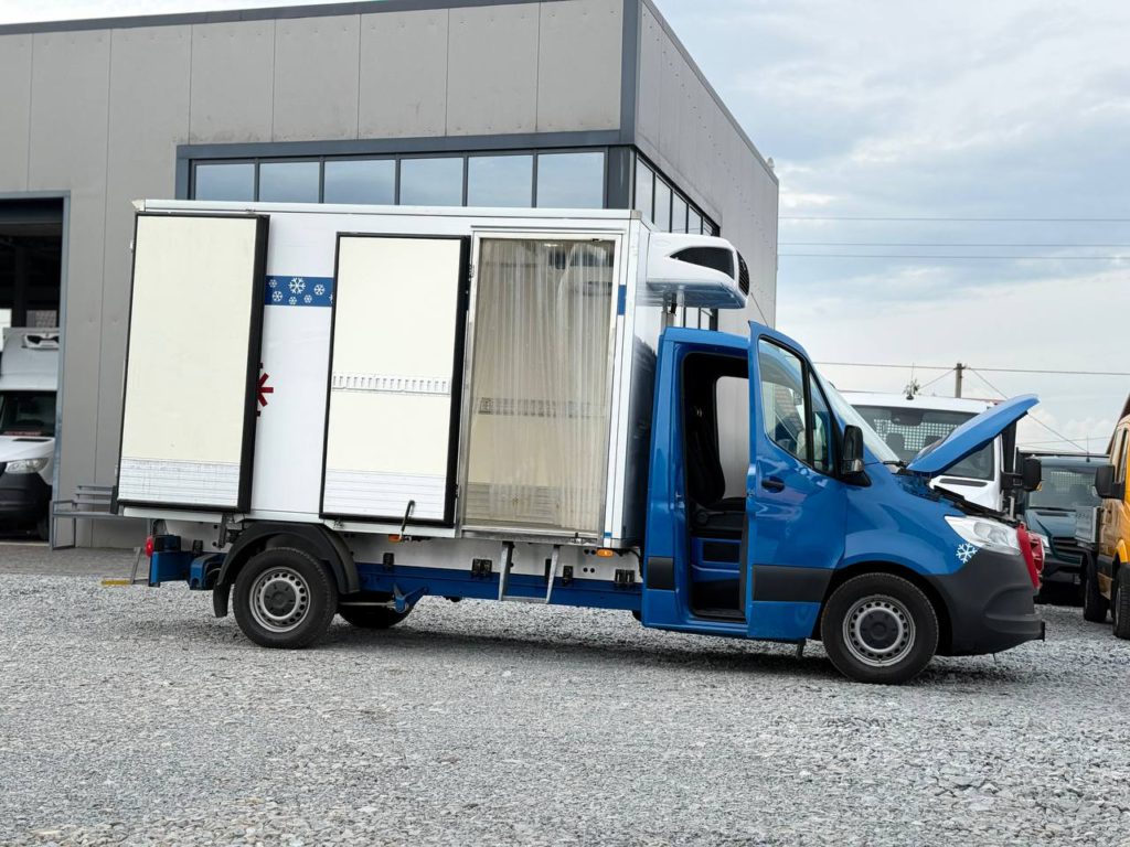 Mercedes-Benz Sprinter 2021