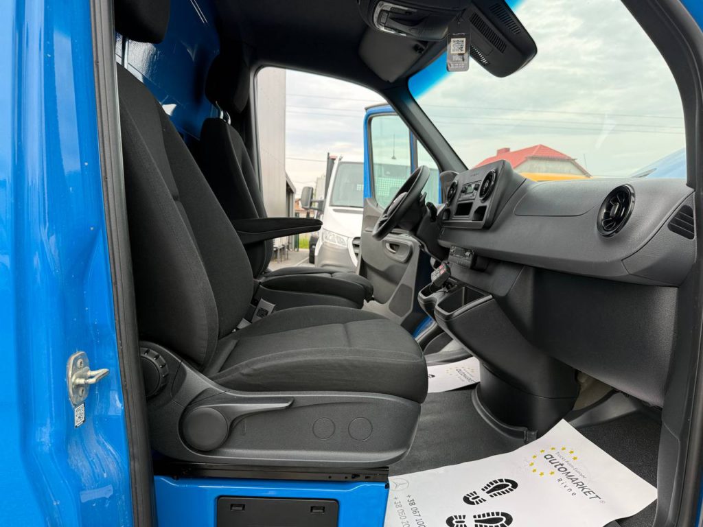 Mercedes-Benz Sprinter 2021