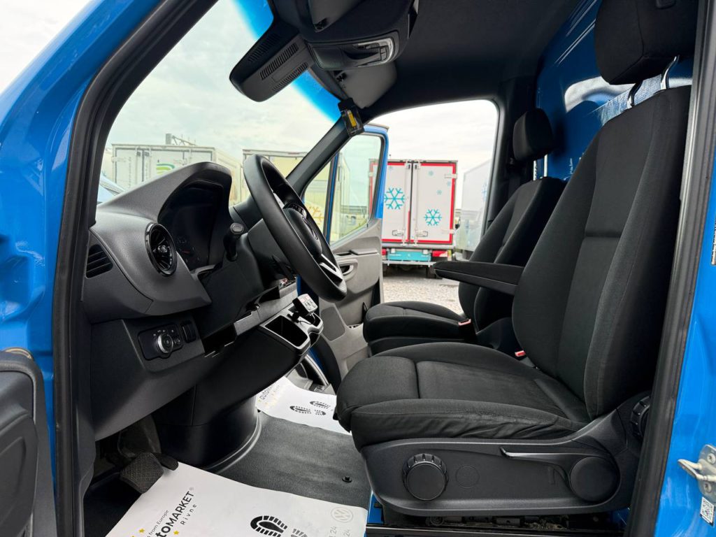 Mercedes-Benz Sprinter 2021