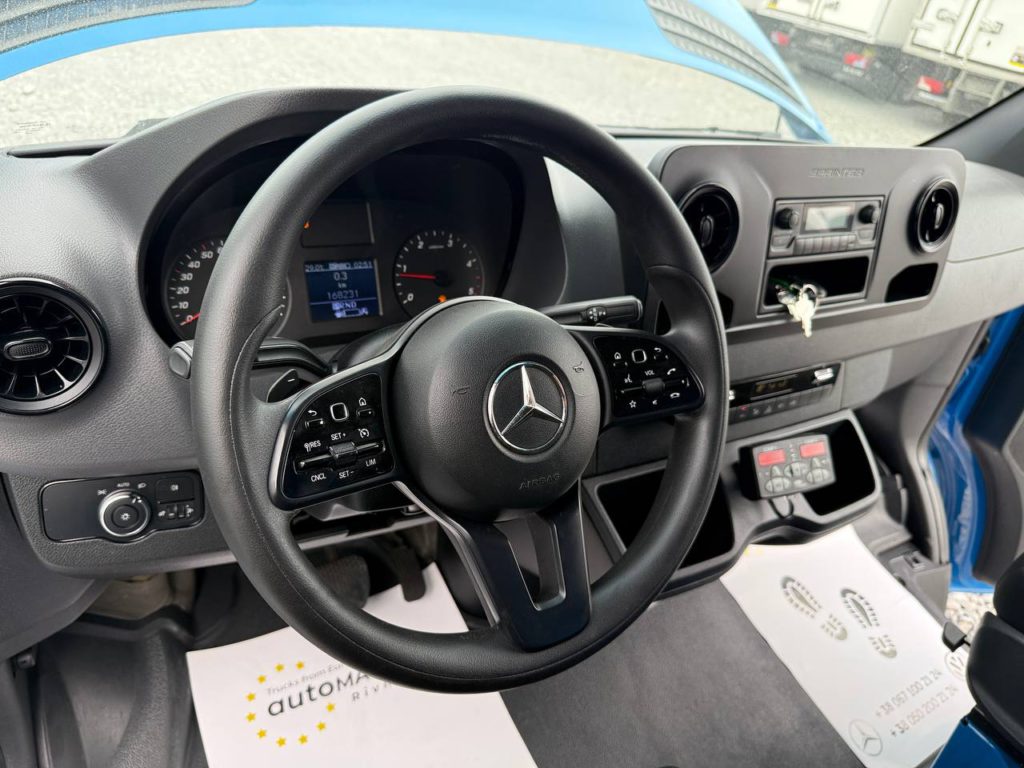 Mercedes-Benz Sprinter 2021