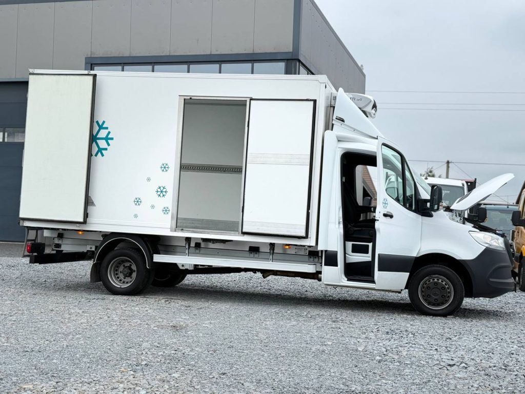 Mercedes-Benz Sprinter 2021