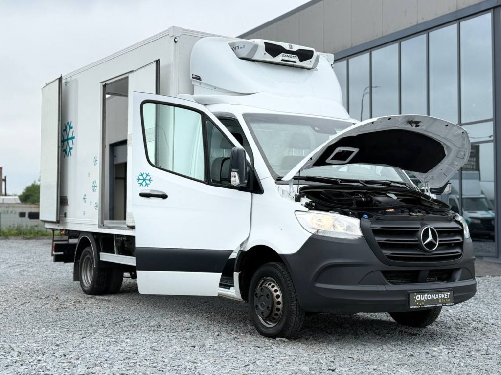 Mercedes-Benz Sprinter 2021