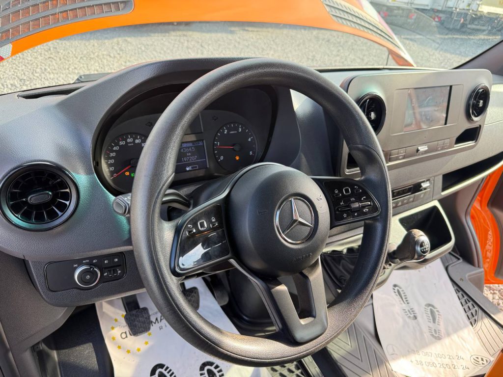 Mercedes-Benz Sprinter 2021