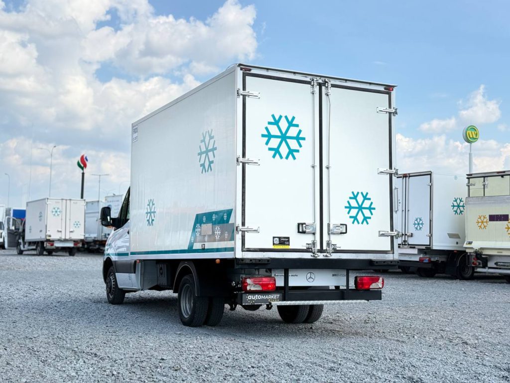 Mercedes-Benz Sprinter 2021