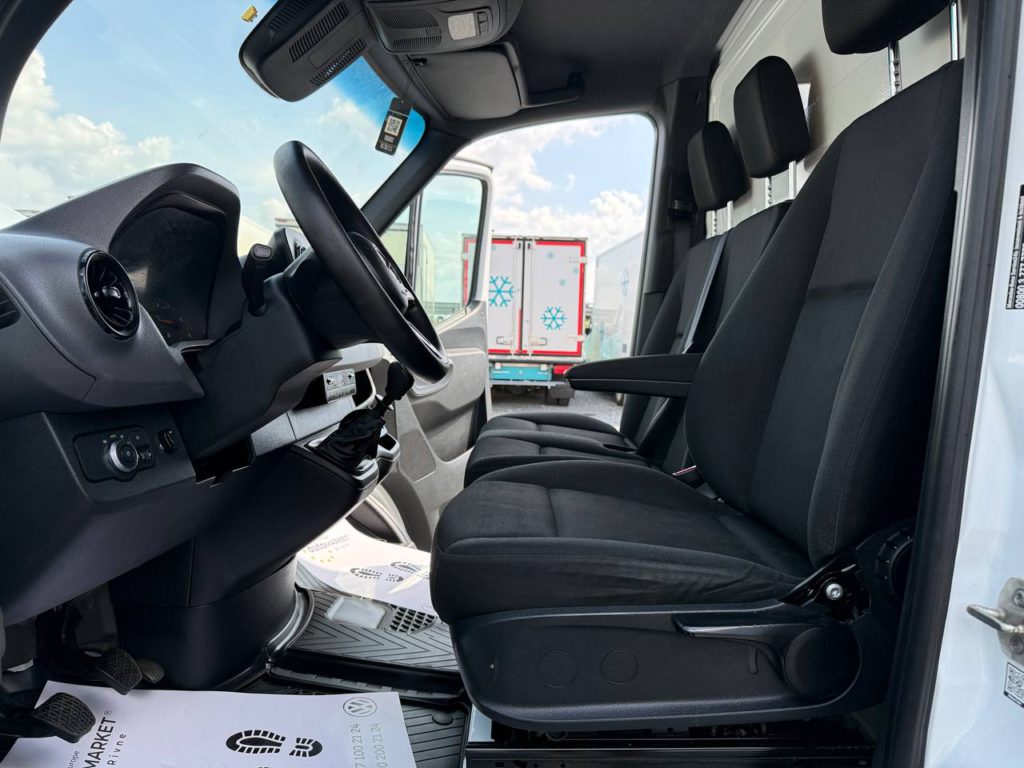 Mercedes-Benz Sprinter 2021