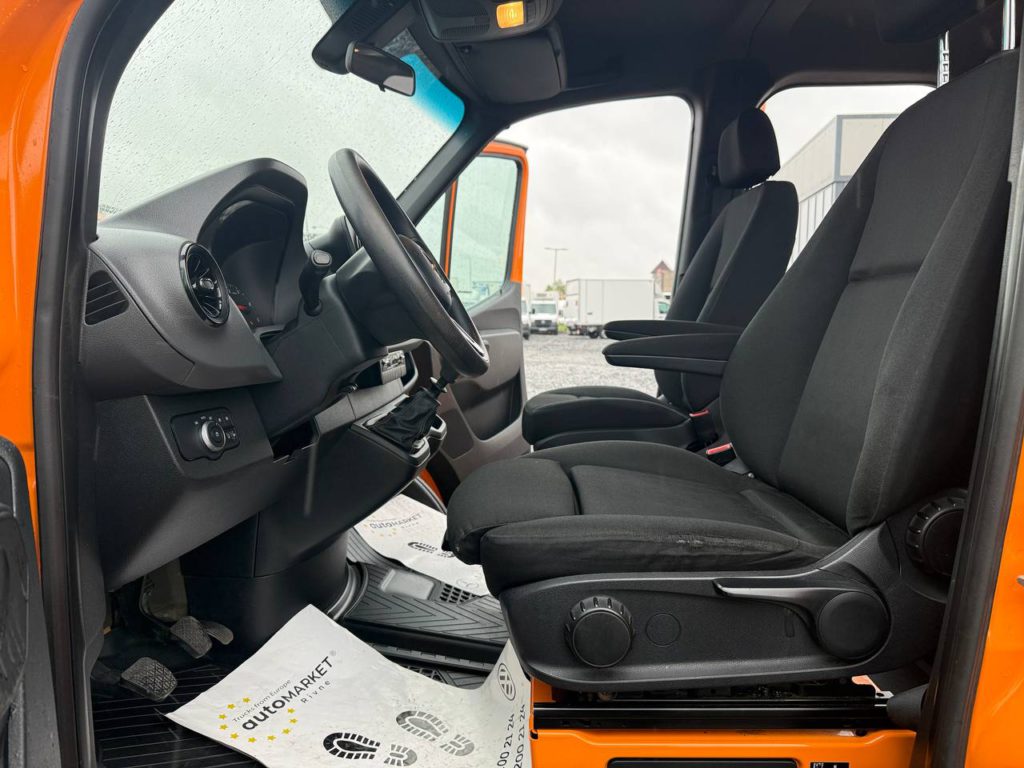 Mercedes-Benz Sprinter 2021