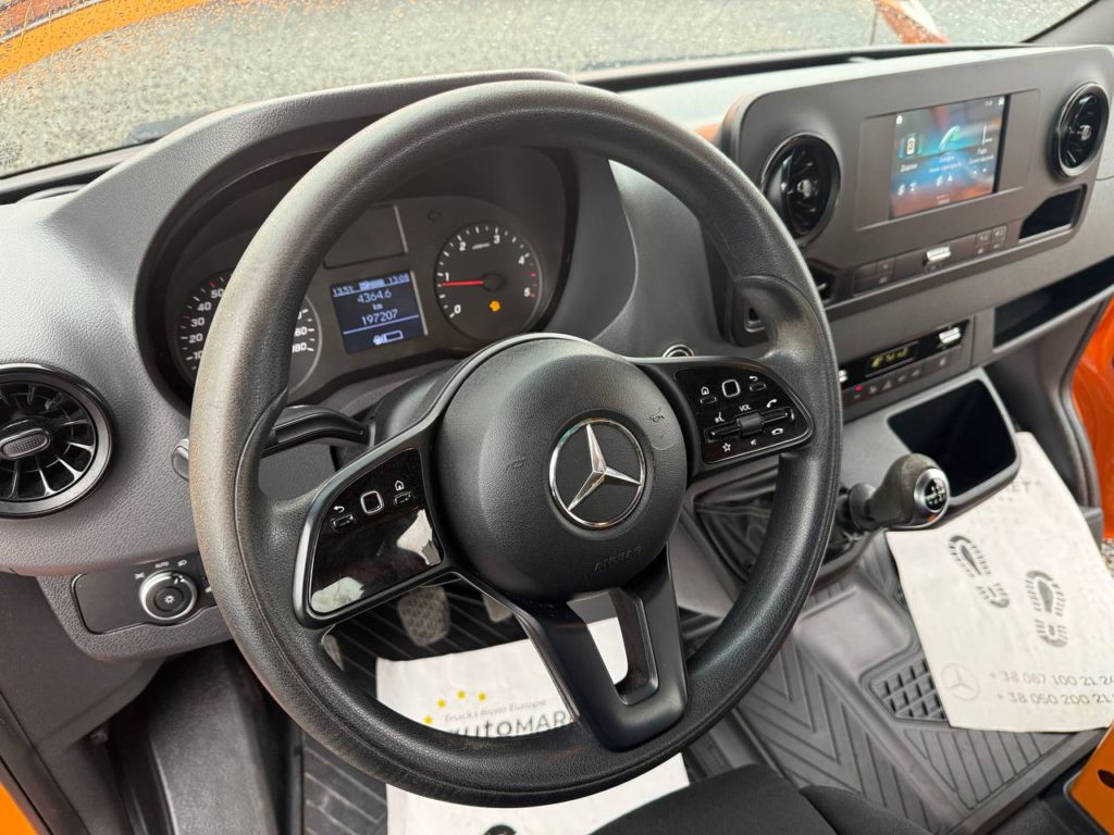 Mercedes-Benz Sprinter 2021