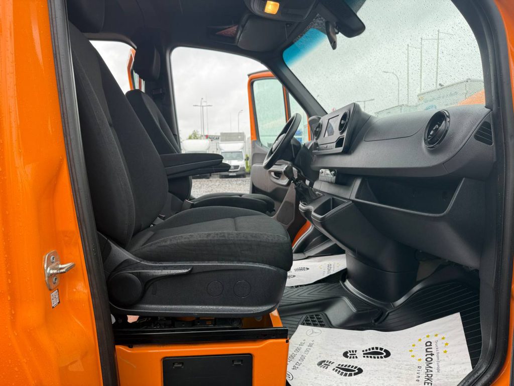 Mercedes-Benz Sprinter 2021