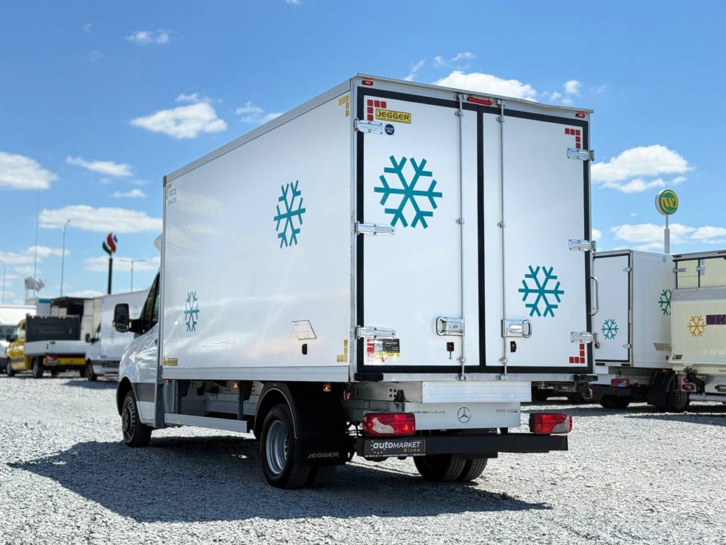 Mercedes-Benz Sprinter 2021