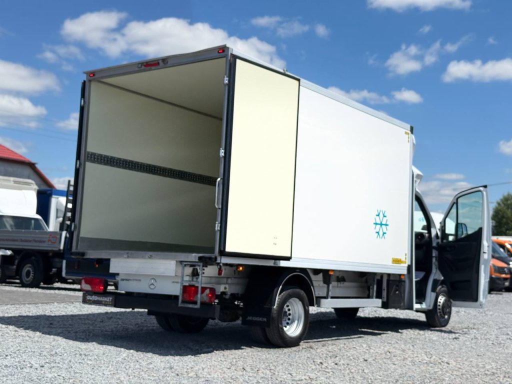 Mercedes-Benz Sprinter 2021
