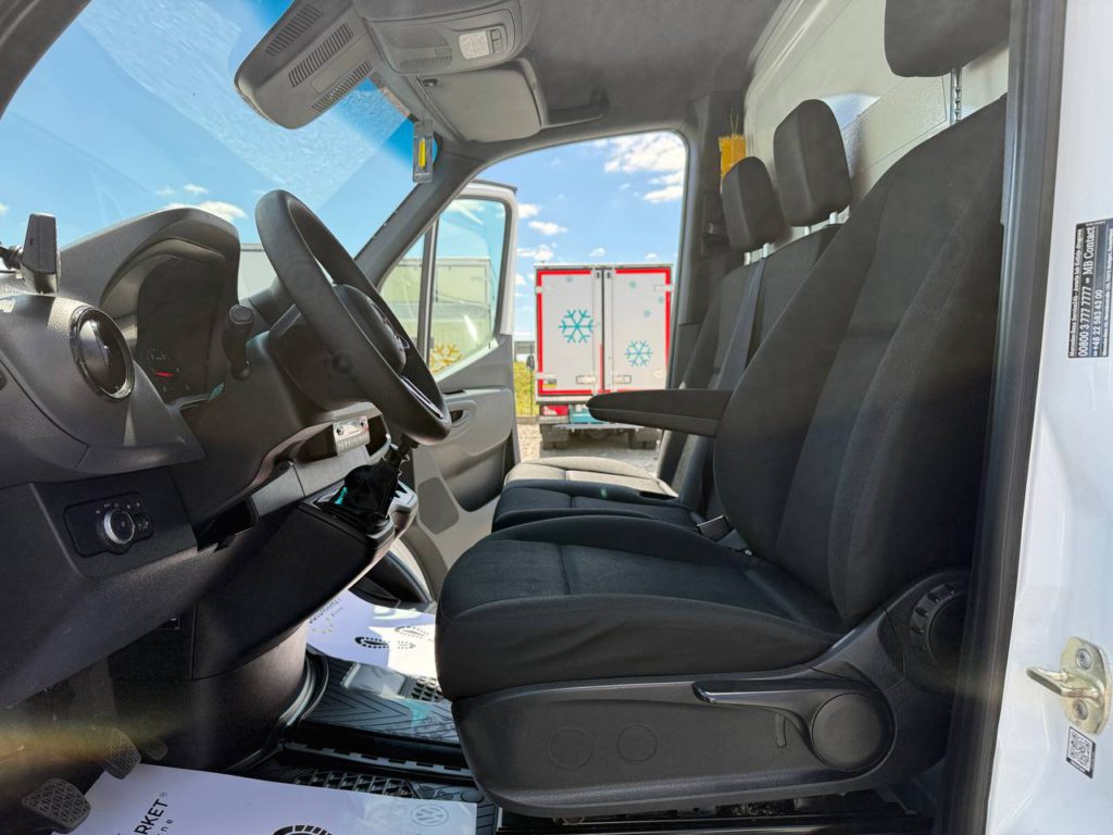 Mercedes-Benz Sprinter 2021