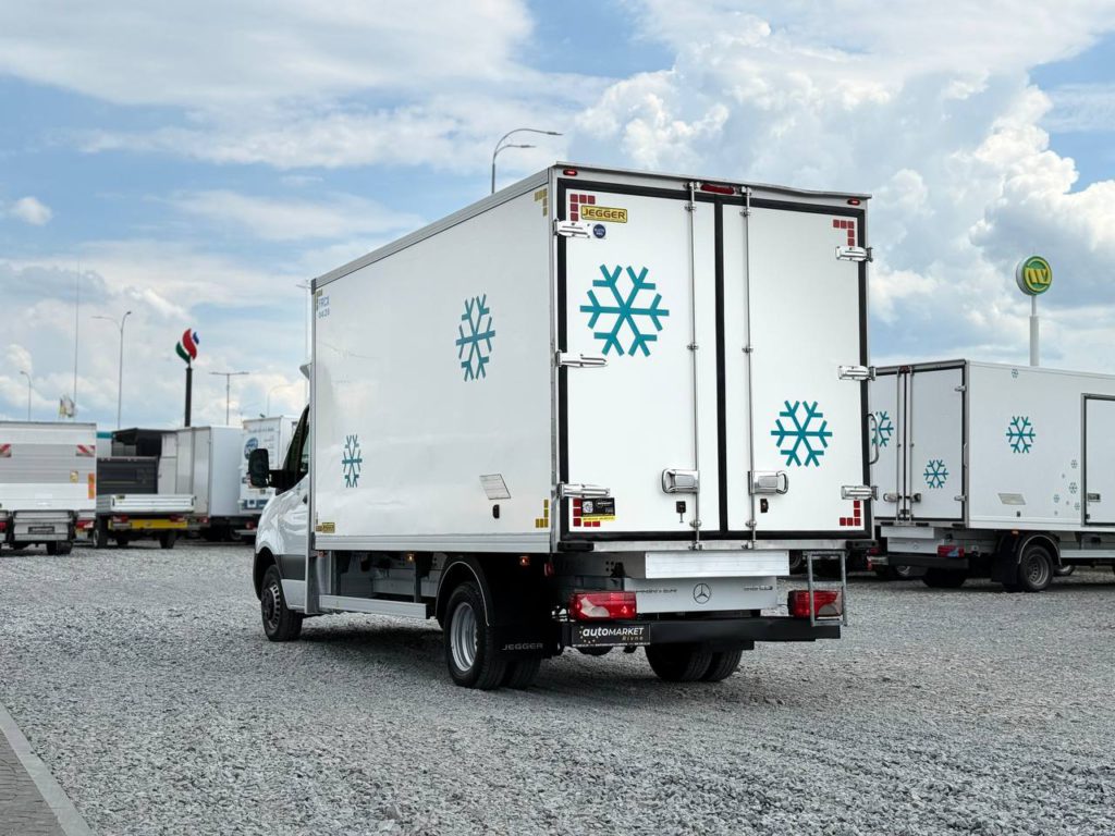 Mercedes-Benz Sprinter 2021
