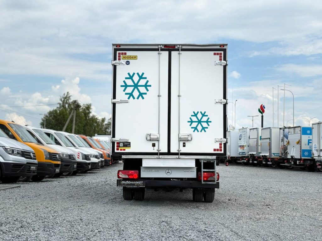 Mercedes-Benz Sprinter 2021