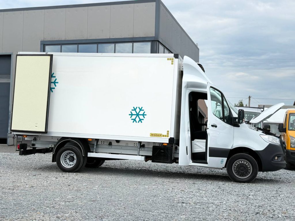 Mercedes-Benz Sprinter 2021