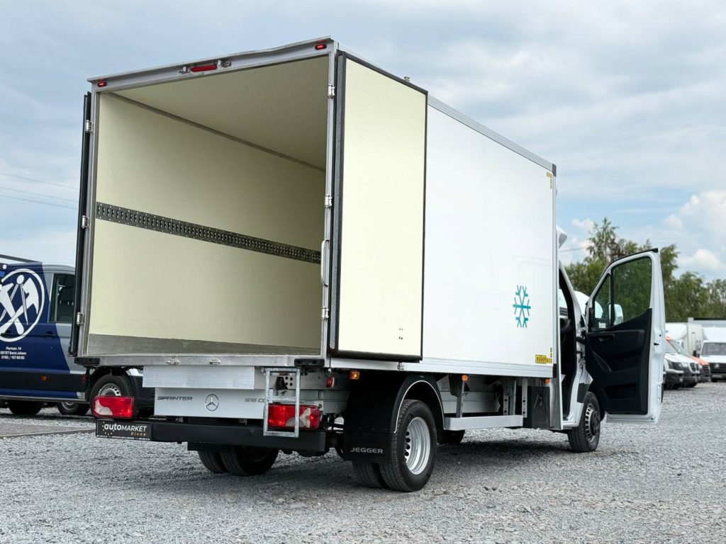 Mercedes-Benz Sprinter 2021