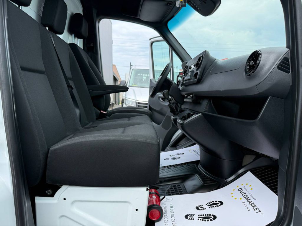 Mercedes-Benz Sprinter 2021