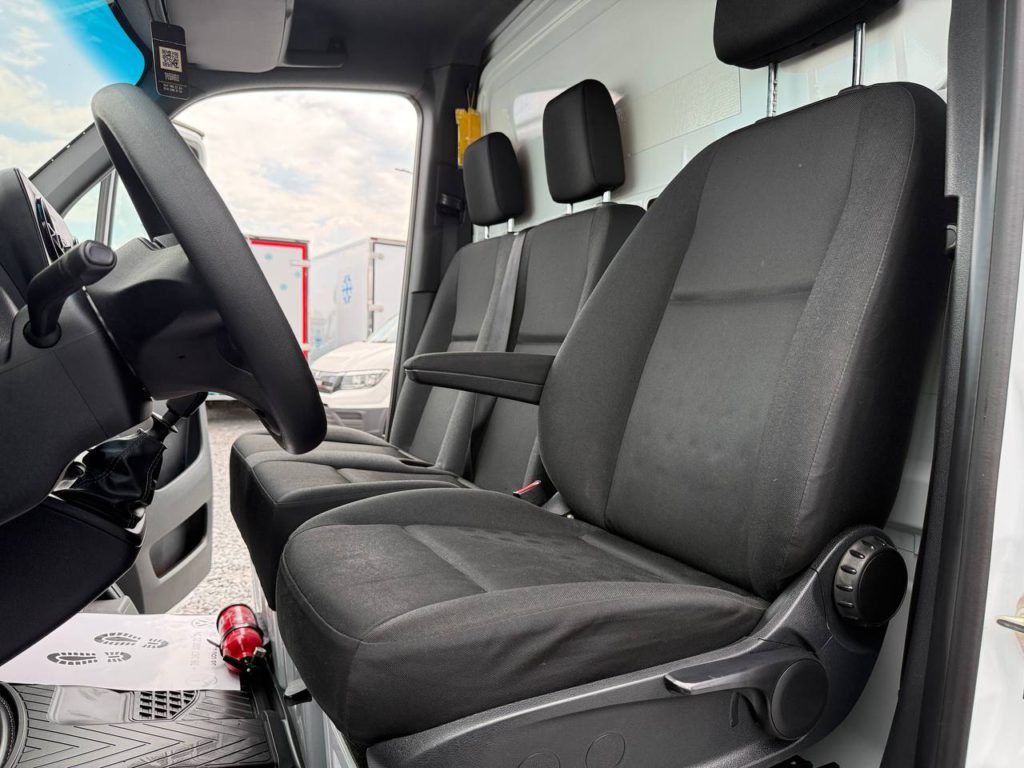 Mercedes-Benz Sprinter 2021