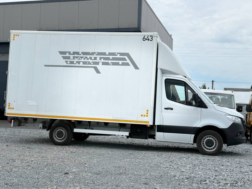 Mercedes-Benz Sprinter 2021