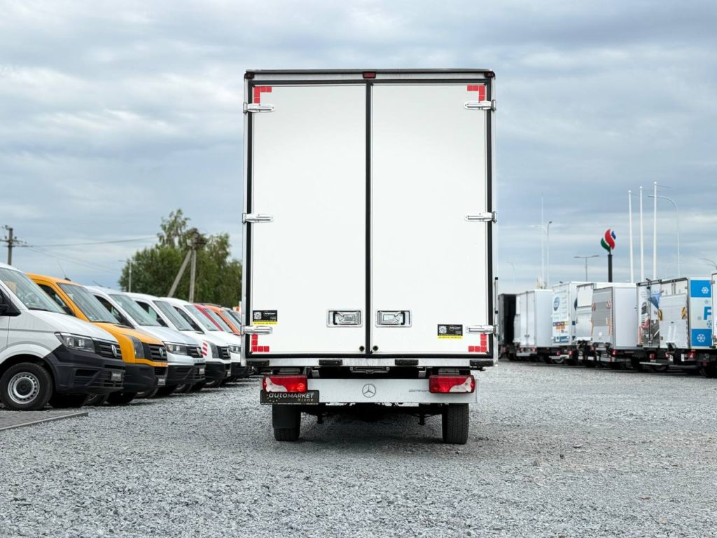 Mercedes-Benz Sprinter 2021