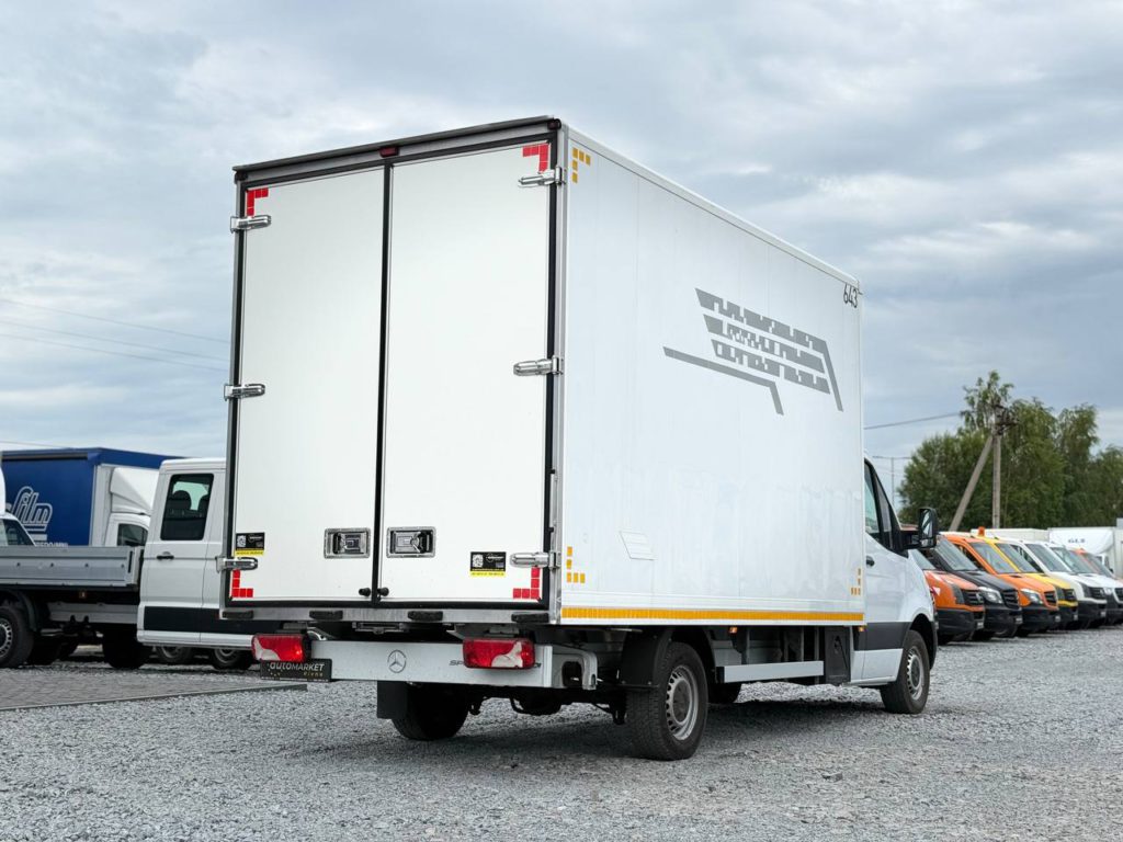 Mercedes-Benz Sprinter 2021