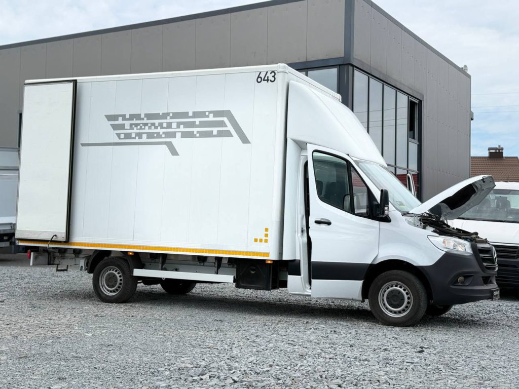 Mercedes-Benz Sprinter 2021