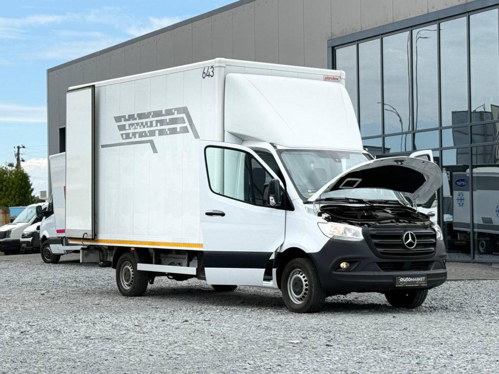 Mercedes-Benz Sprinter 2021