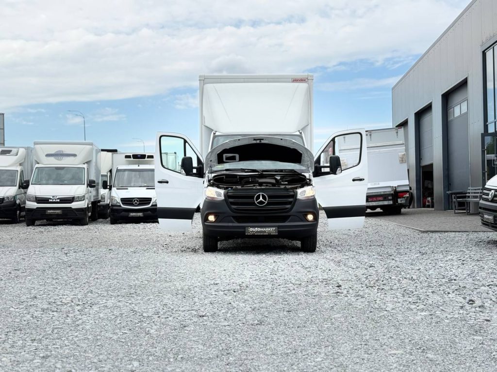 Mercedes-Benz Sprinter 2021