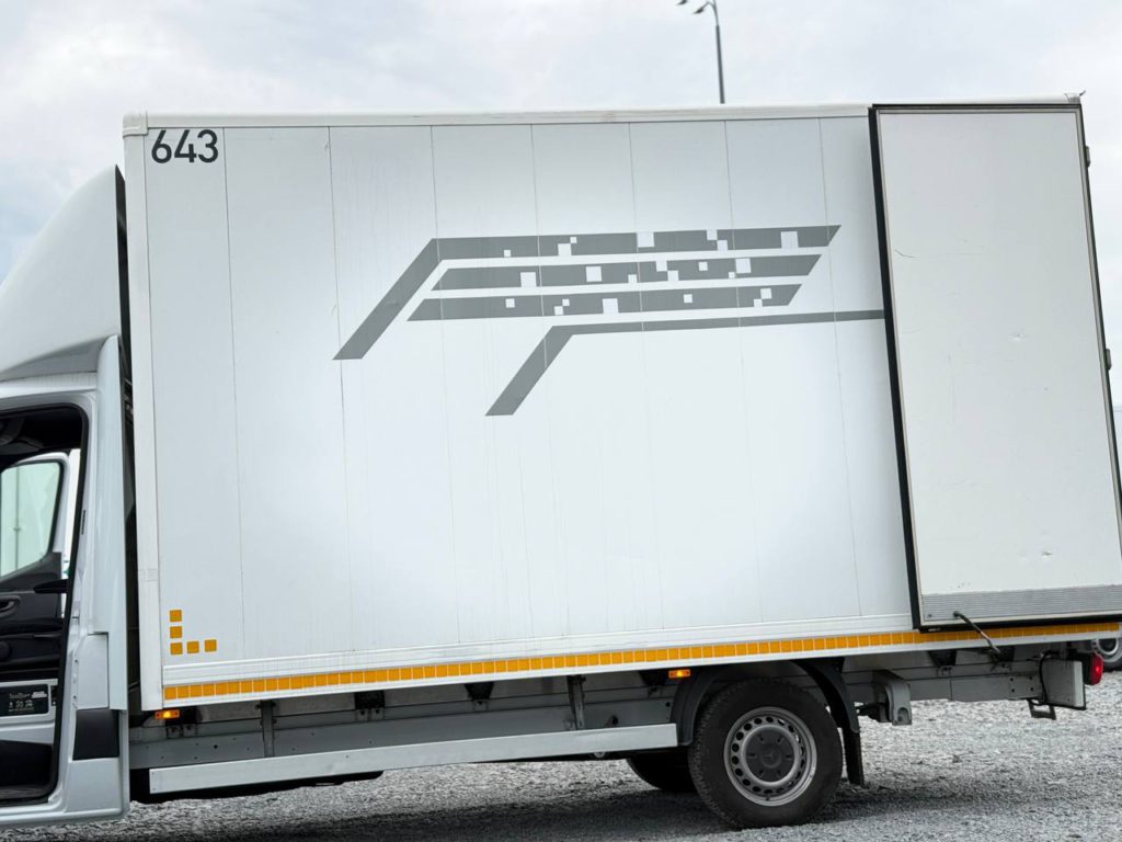 Mercedes-Benz Sprinter 2021