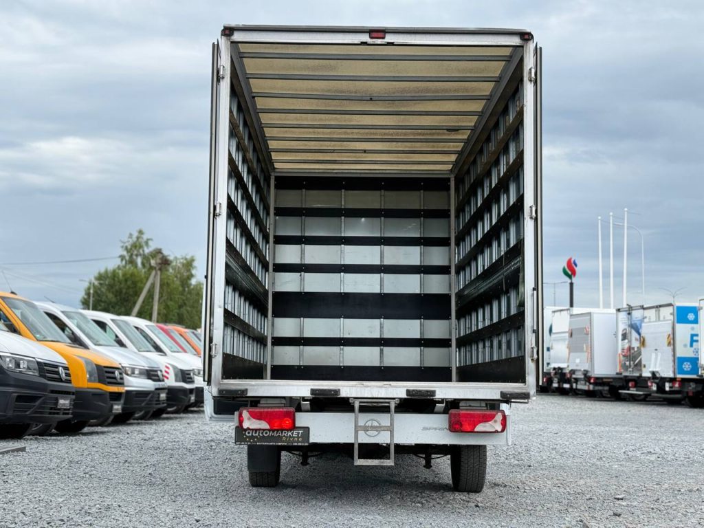 Mercedes-Benz Sprinter 2021