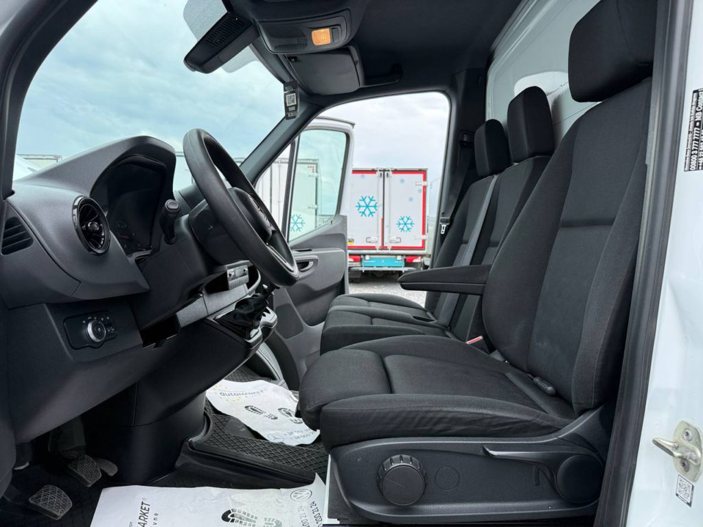 Mercedes-Benz Sprinter 2021