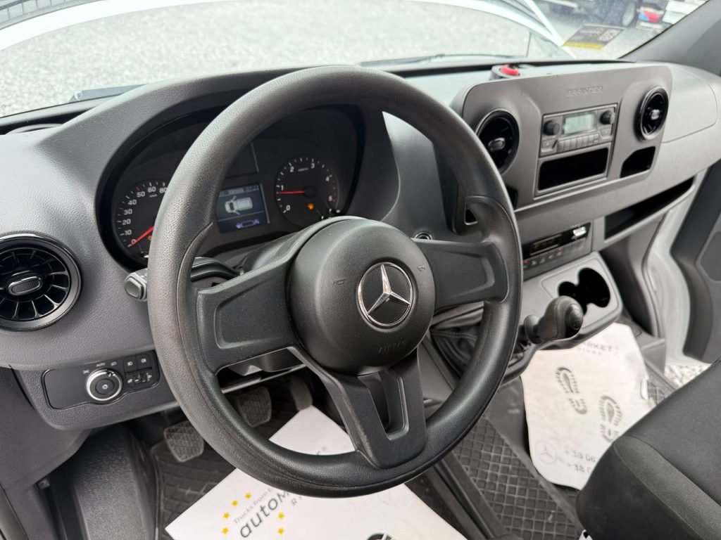 Mercedes-Benz Sprinter 2021