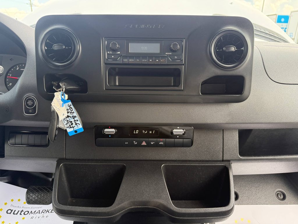 Mercedes-Benz Sprinter 2023
