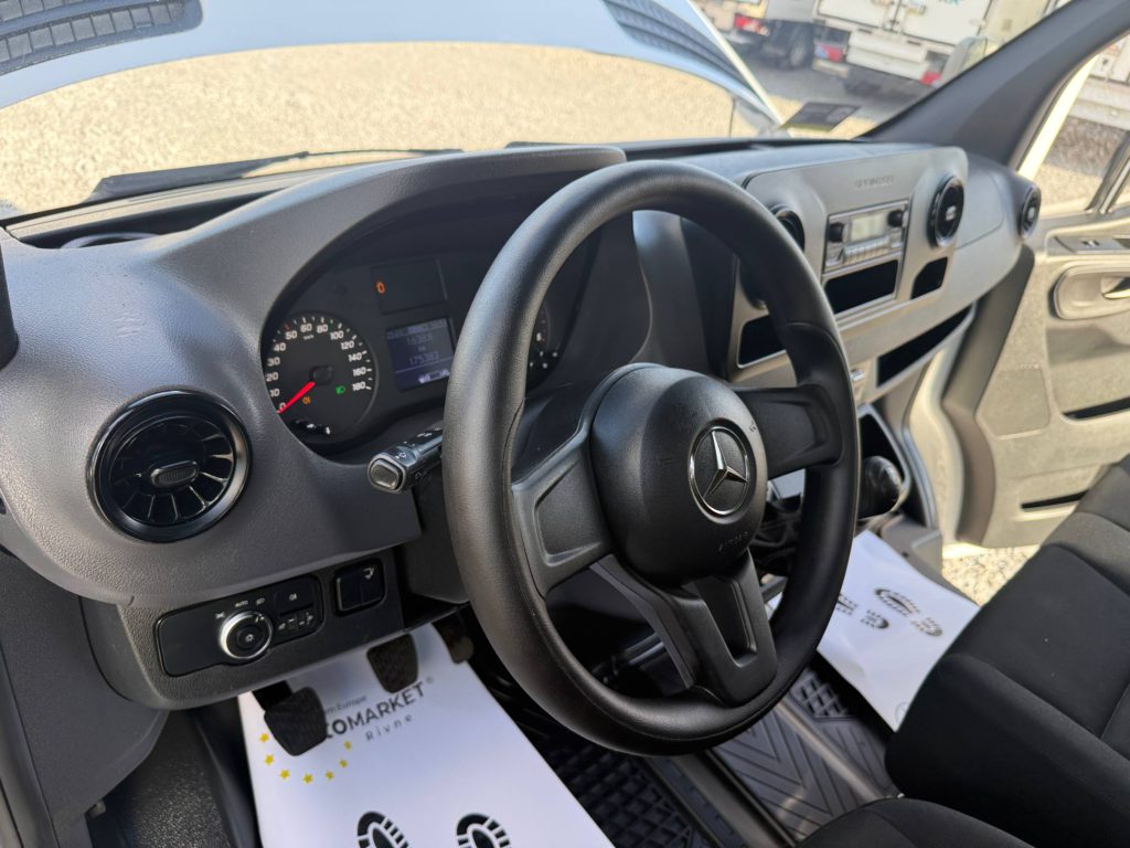 Mercedes-Benz Sprinter 2022