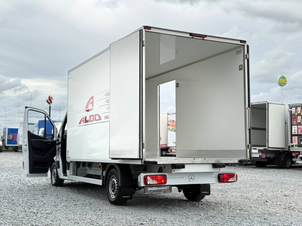 Mercedes-Benz Sprinter 2021