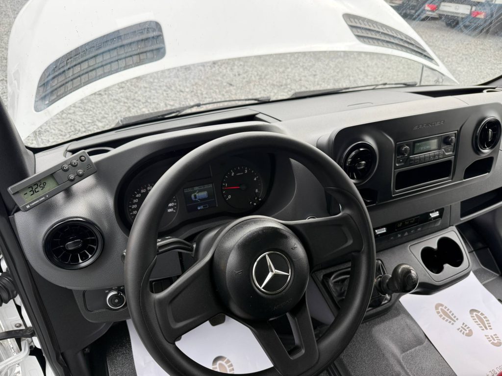 Mercedes-Benz Sprinter 2021