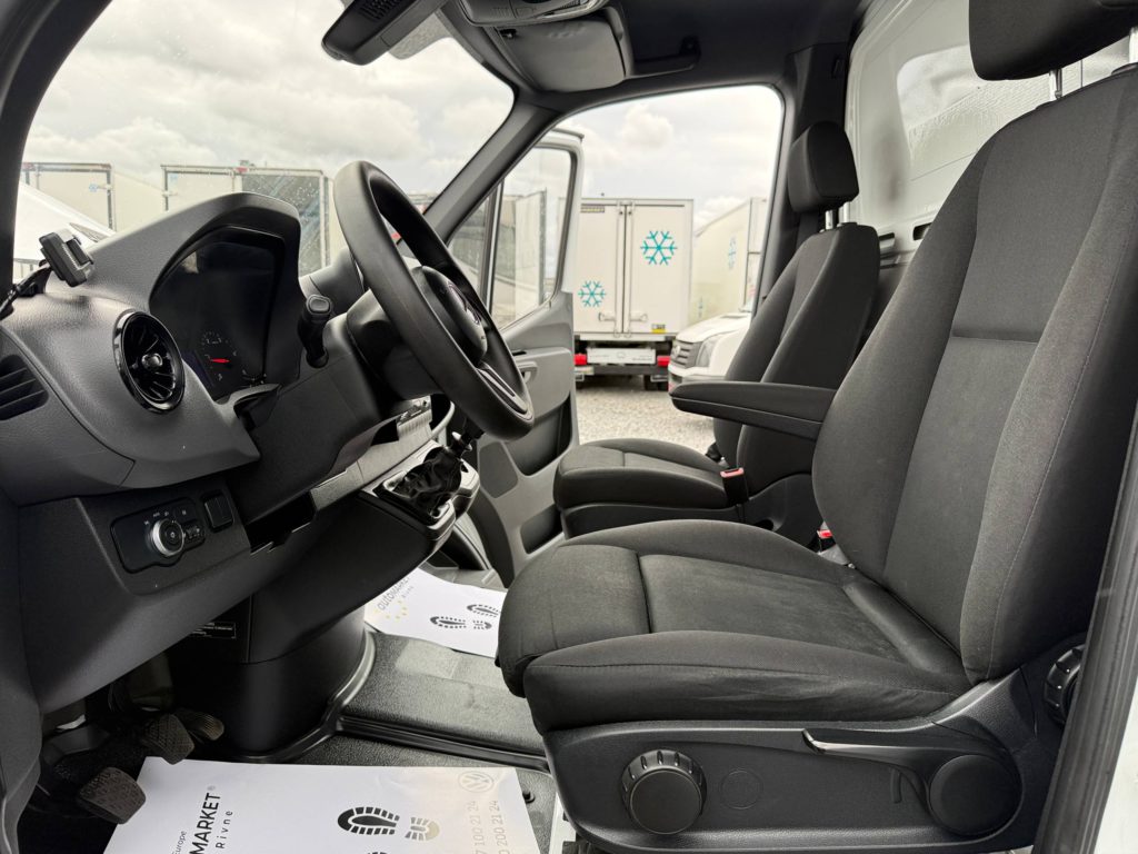 Mercedes-Benz Sprinter 2021